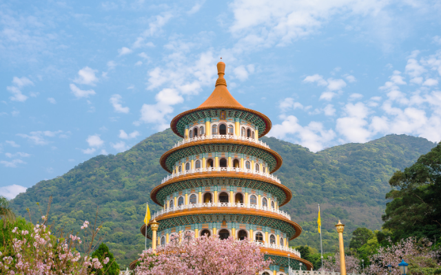 駿春漫遊X櫻鬱雙賞 淡水藍色公路 五星文華東方輕奢2日